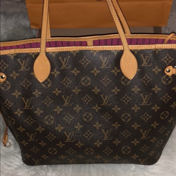 Louis Vuitton Handbags - Louis Vuitton neverfull mm authentic